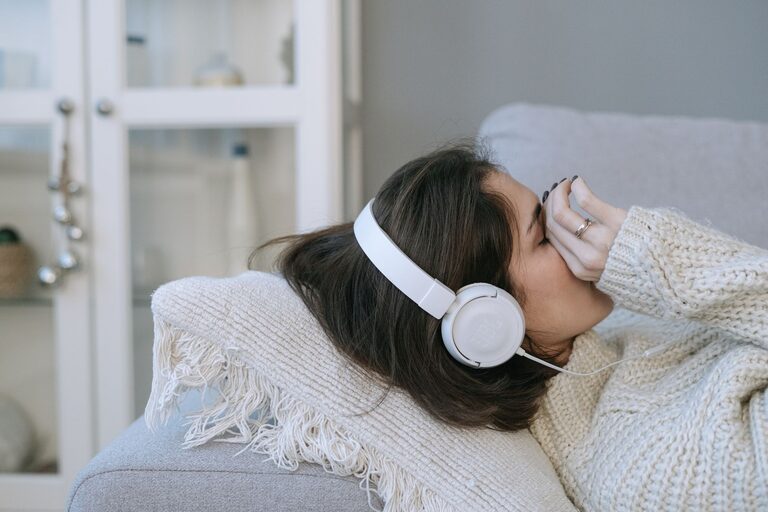 Post: Simple ways to reduce noise at home